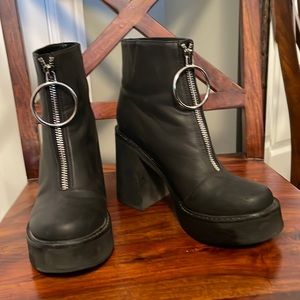 Current Mood Franky platform boots from Dollskill with zipper size 6